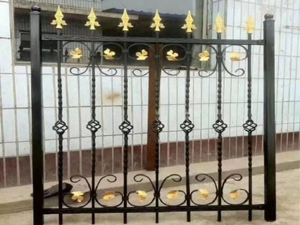 鐵藝護(hù)欄-002